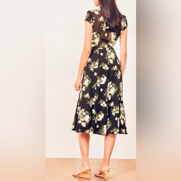 Reformation Short Sleeve Carina Midi Wrap Dress in Black w White Floral - Picture 8 of 11